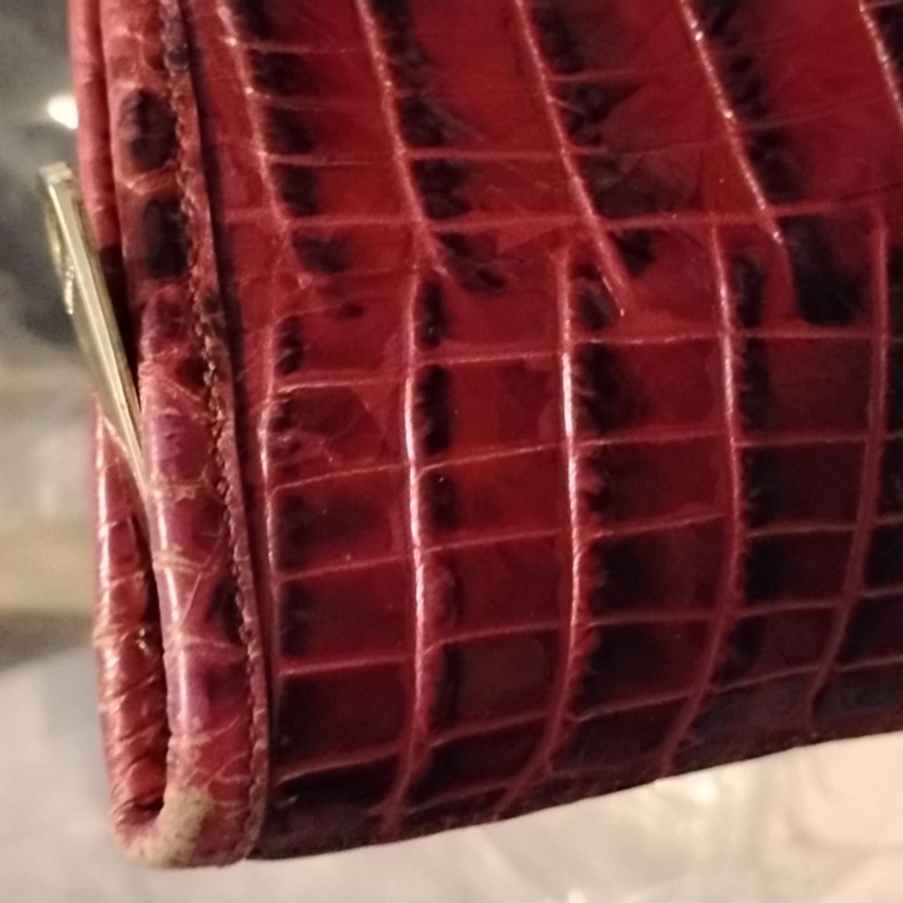 Brahmin GUC Elegant Burgundy Crocodile-Embossed Leather Tote Shoulder Bag - Picture 14 of 15